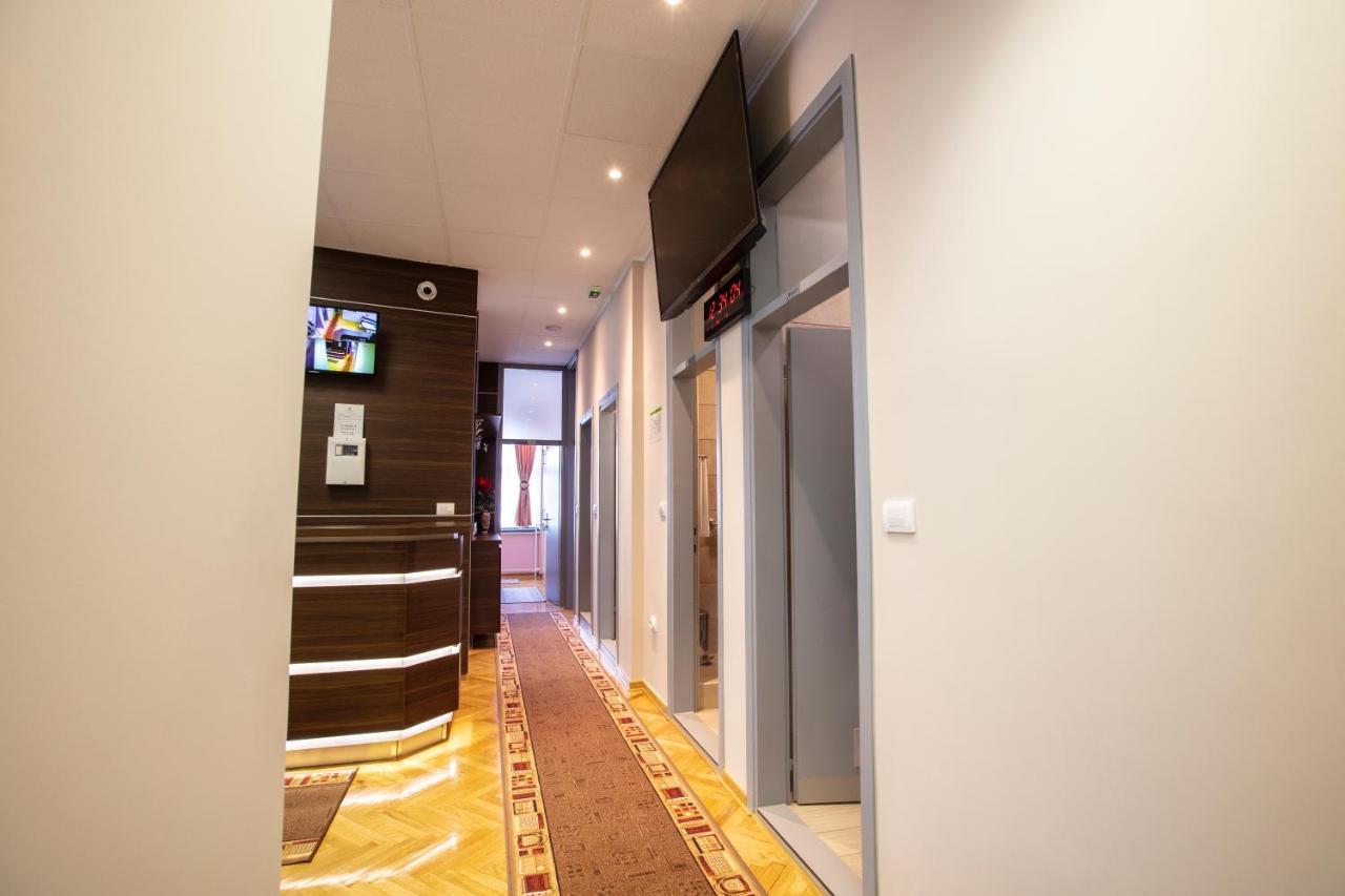Hostel Amd Belgrado Exterior foto