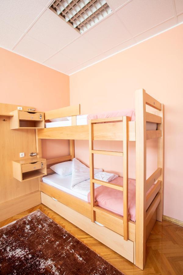 Hostel Amd Belgrado Exterior foto